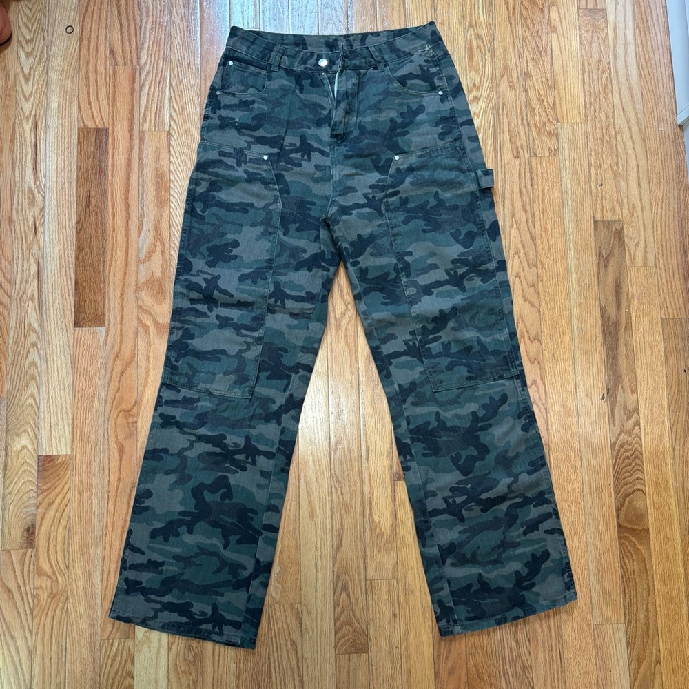 Women's Camouflage Cargo Pants